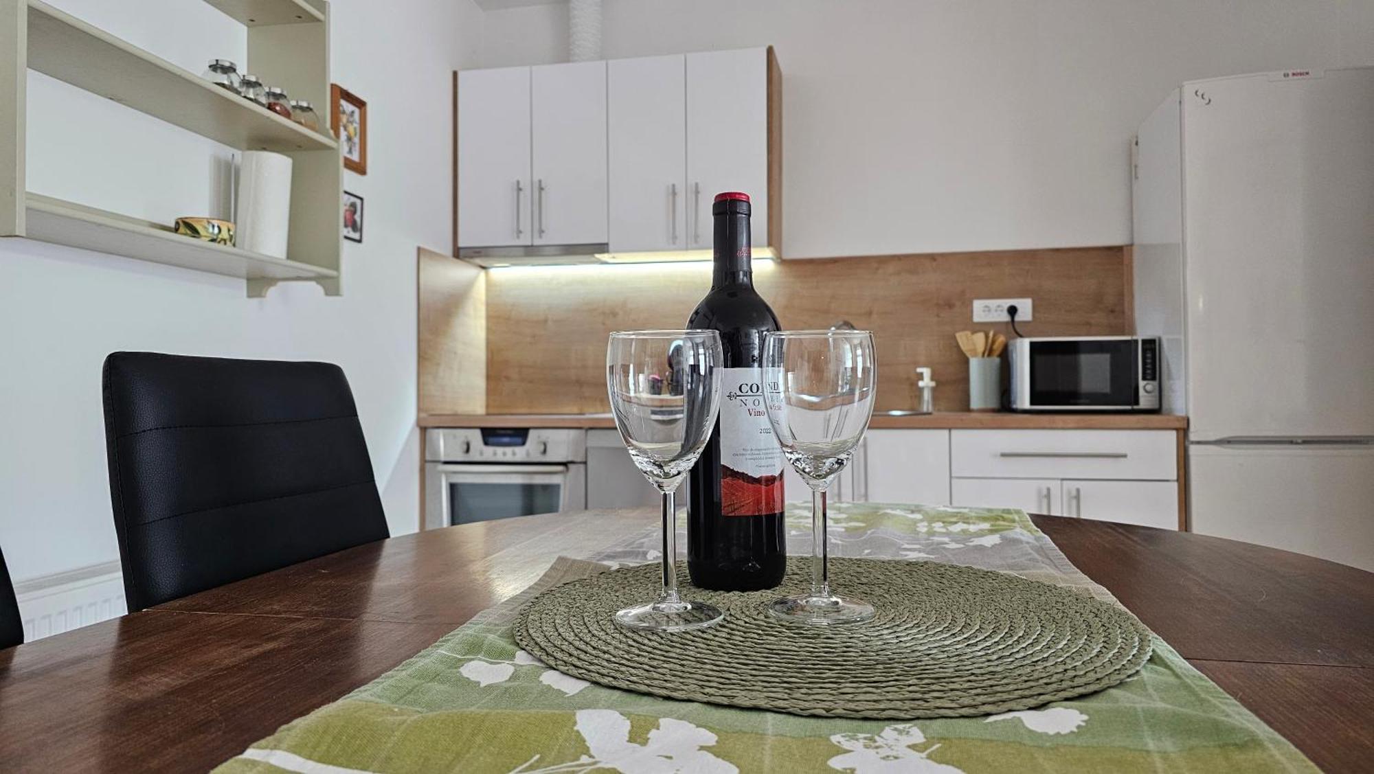Apartments Beck - Super Central ซอมโบร์ ภายนอก รูปภาพ